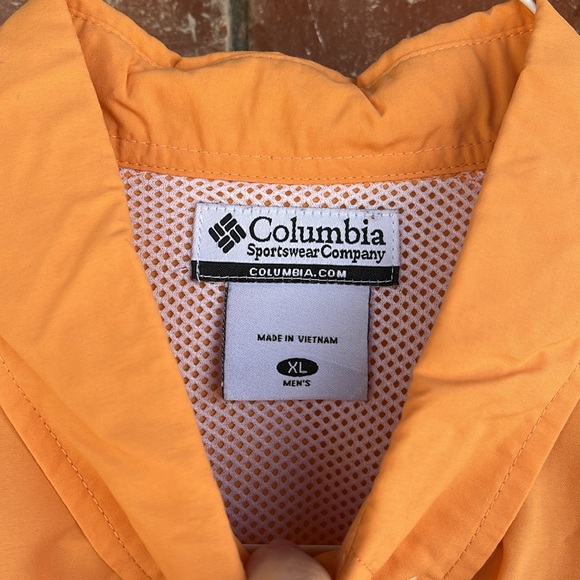 Columbia orange button down fishing shirt Size XL - Picture 3 of 6